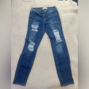 Mudd flex stretch mid rise skinny. SZ: 3